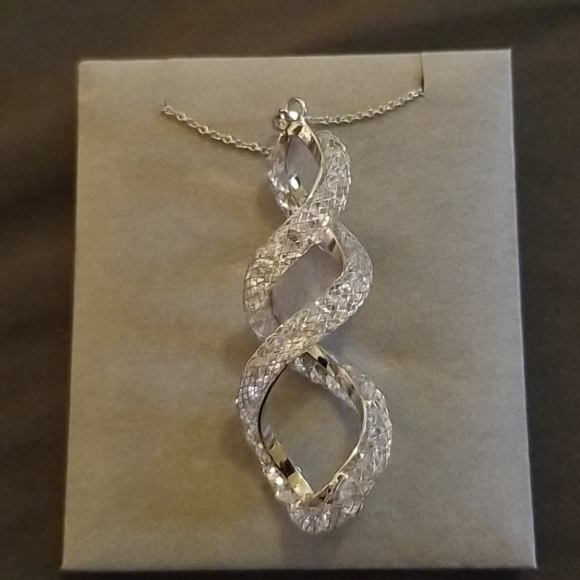 NWOT Shimmery Necklace & Earrings - Picture 2 of 2